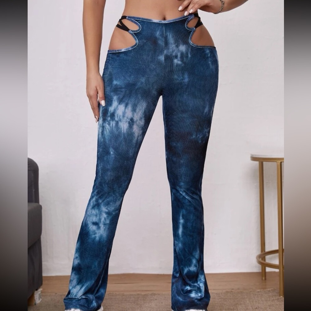 Blue tie-dye pants